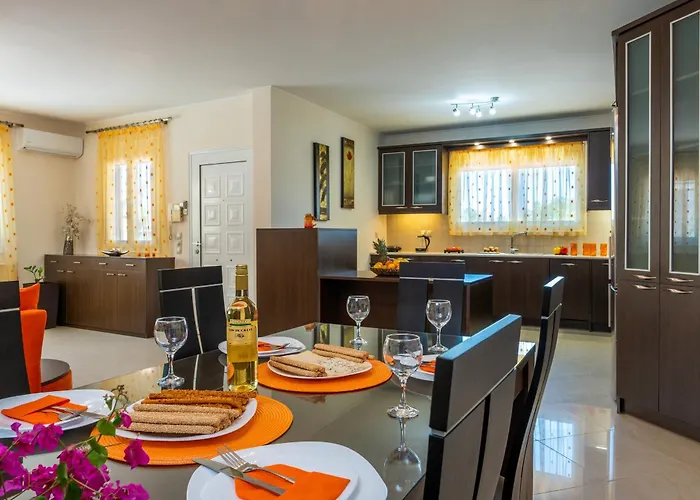 Artemis A&b Ханья