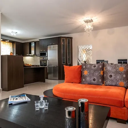 Artemis A&b خانيا