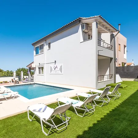 Вілла Artemis A&b *